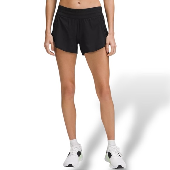 Lululemon Tracker Low-Rise Lined Short 4" In Black Size 4 - Picture 1 of 7